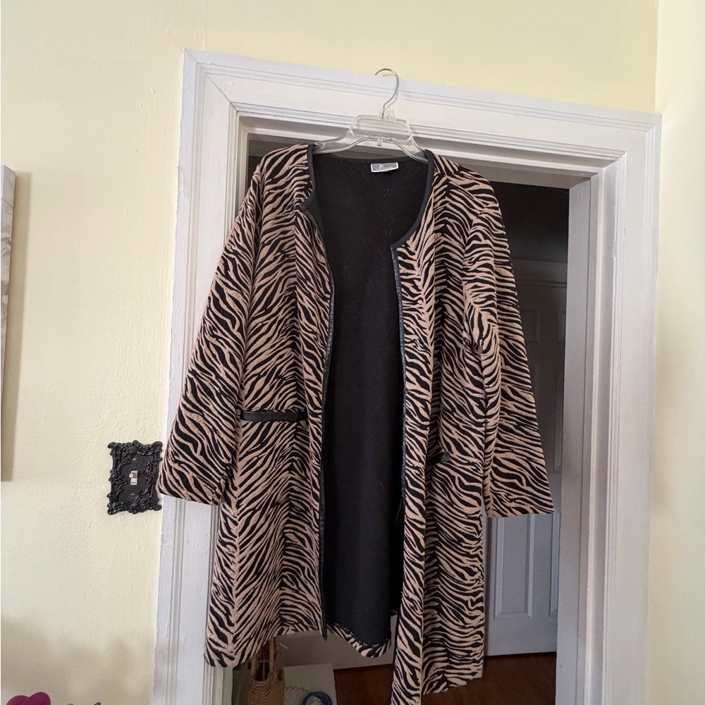 J M collection Zebra Print Open Front Cardigan✅